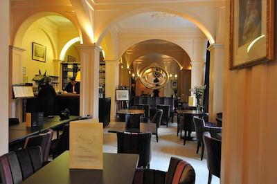 بست وسترن هتل دانجو