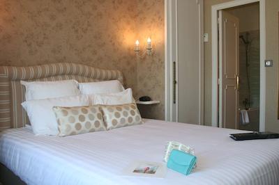 بست وسترن هتل دانجو