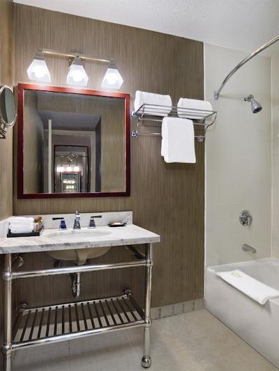 شراتون فیلادلفیا ونیورسیتی سیتی هتل