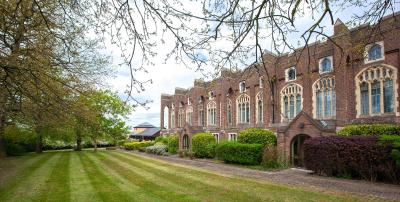 هالمارک هتل لندن چیگول پرینس رجنت