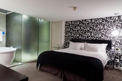 کلسوم لوکسوری هتل