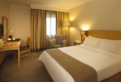 گاردن کورت ایستگات