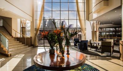 گاردن کورت ایستگات