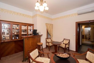 آلقوش دونتون هتل