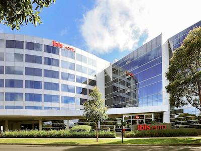 ایبیز ملبورن گلن واورلی