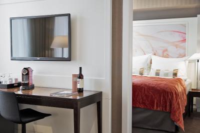 د هارمنی وینا بو پرمیر کالکشن