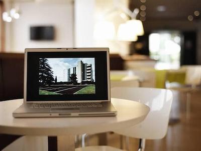 اورو هتل رما نرد