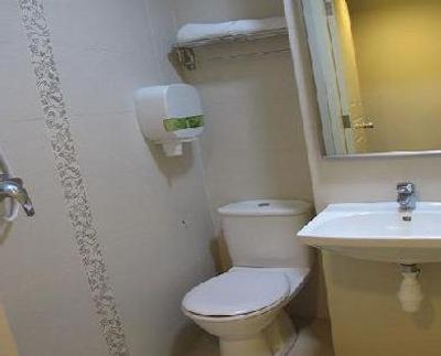 هتل 81-دیکسون