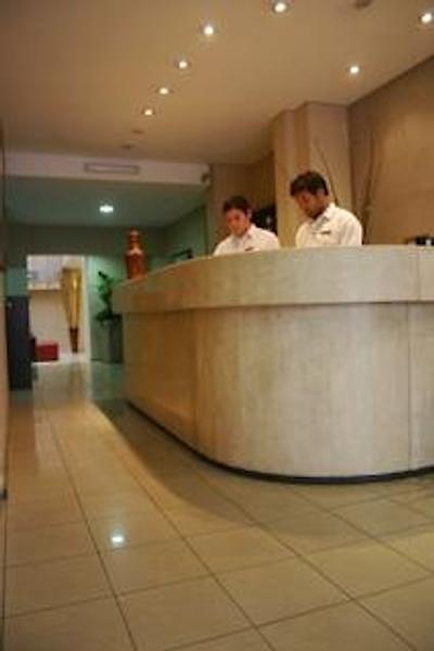 هتل کردن دل پلاتا