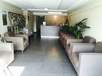 اپلو هتل رتروا