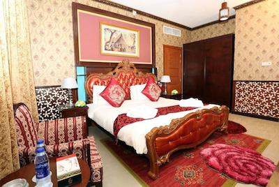 کلیفتون اینترنیشنال هتل