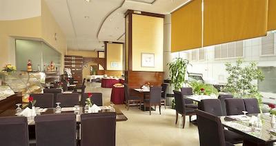 کلیفتون اینترنیشنال هتل