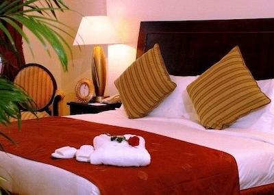 کلیفتون اینترنیشنال هتل