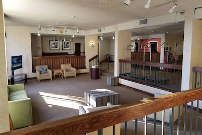 تراولج بای ویندهام کلومبوز نرد