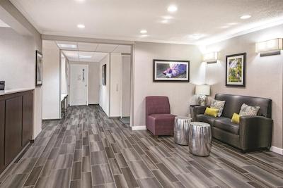 لا کوینتا این هوستون بتون ایست