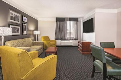 لا کوینتا این هوستون بتون ایست