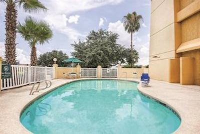 لا کوینتا این هوستون بتون ایست