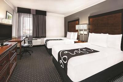 لا کوینتا این هوستون بتون ایست