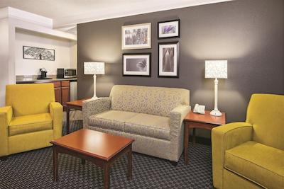 لا کوینتا این هوستون بتون ایست