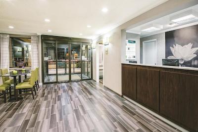 لا کوینتا این هوستون بتون ایست