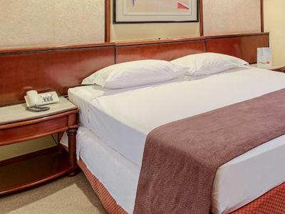 گولدن تولیپ ادرز