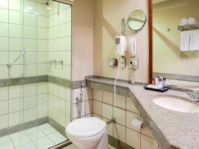 گولدن تولیپ ادرز