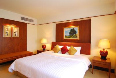 پانتیپ سوئیتز ساتورن بای آسپیرا