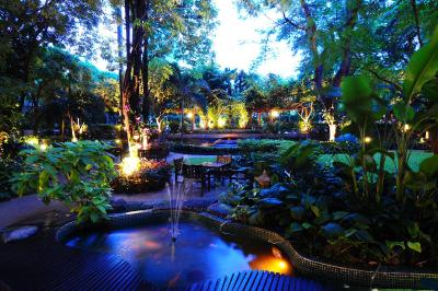 پانتیپ سوئیتز ساتورن بای آسپیرا