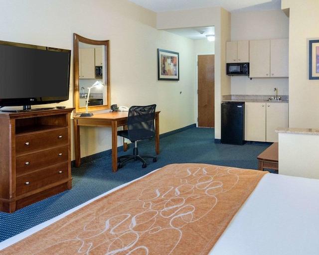 کمفرت سویتز آیرپرت