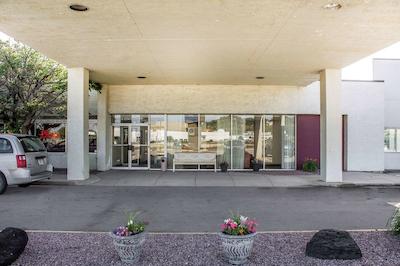 ردو این اند کنفرنس سنتر