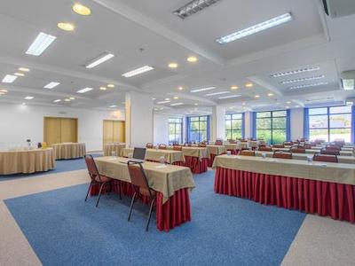 هتل کمپو لارگو اکسپرز