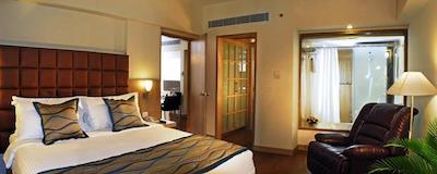 فرتون سلکت ترینیتی بنگالورو