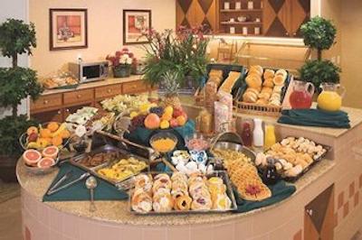 هموود سویتز بای هیلتون اُرلاندو-وکف اریا