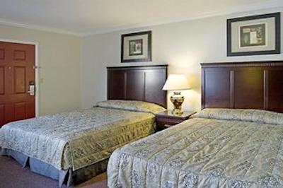 امریکاز بست والو این-فرسنو کنونشن سنتر/دونتون