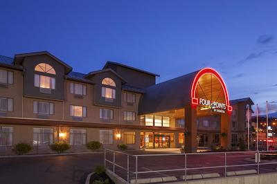 فور پوینتز بای شراتون کاملوپز