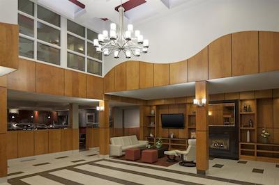 فور پوینتز بای شراتون کاملوپز