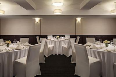 فور پوینتز بای شراتون کاملوپز