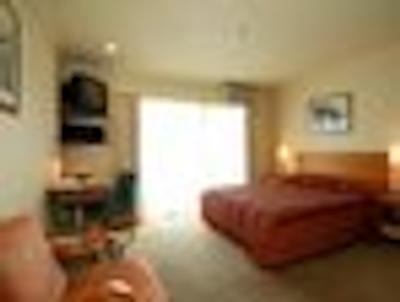 کست اوکلاند