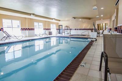 کوالیتی این اند سویتز ای-35 / والنوت هیل