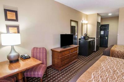 کوالیتی این اند سویتز ای-35 / والنوت هیل