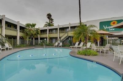 واگابند این سان دیگو آیرپرت مارینا