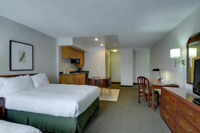 واگابند این سان دیگو آیرپرت مارینا