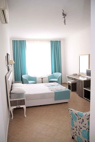 فونیکس سان هتل بدروم