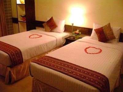 ه2 هوا هین رسیدنس