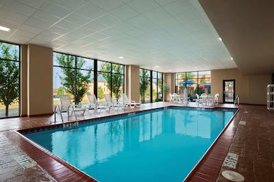 وینگات بای ویندهام لویسویل ایست