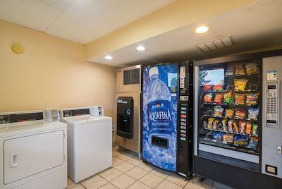 رد روف این ایندیاناپلیز نرد-کلج پارک