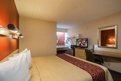 رد روف این ایندیاناپلیز نرد-کلج پارک