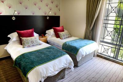 سینال هیل لج