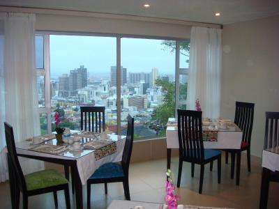 سینال هیل لج