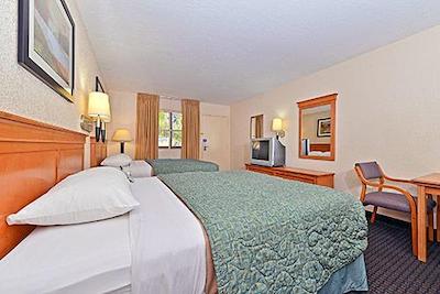 متل 6 سان دیگو میسشن والی ایست